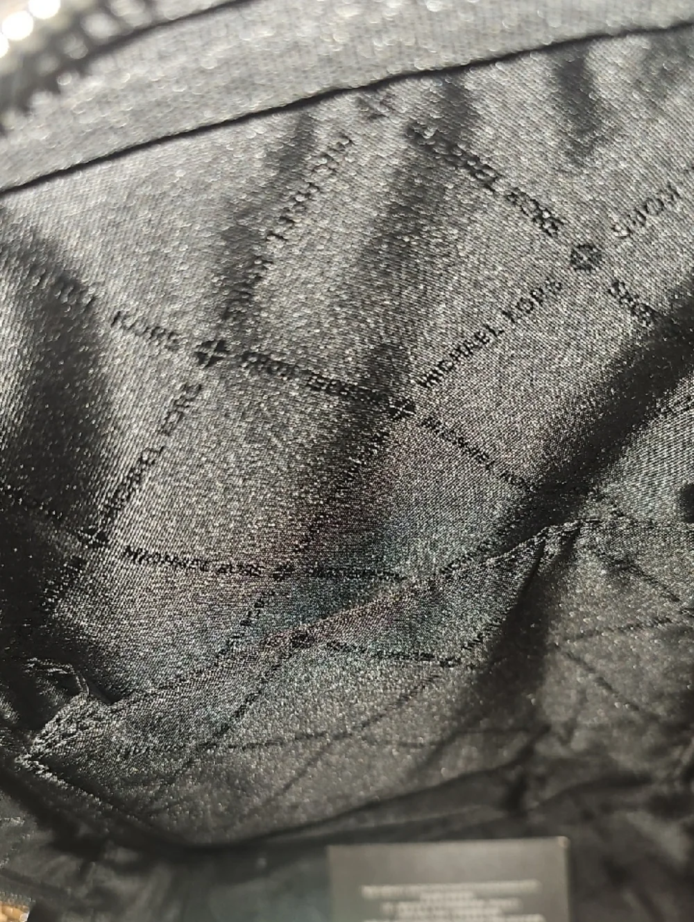 Michael Kors Men’s Red MK Signature Belt Bag - Picture 13 of 16